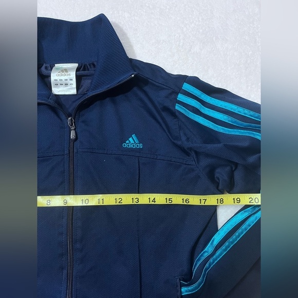 Adidas Lightweight Jacket - Picture 2 of 8